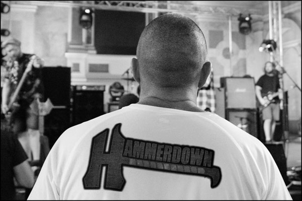 Between bands, Hammerdown Festival 2022, by Greig Clifford